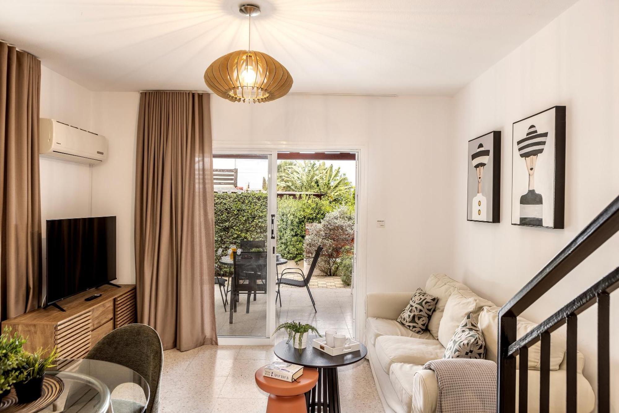 Larnaca Villa Marina Meneou Exteriér fotografie