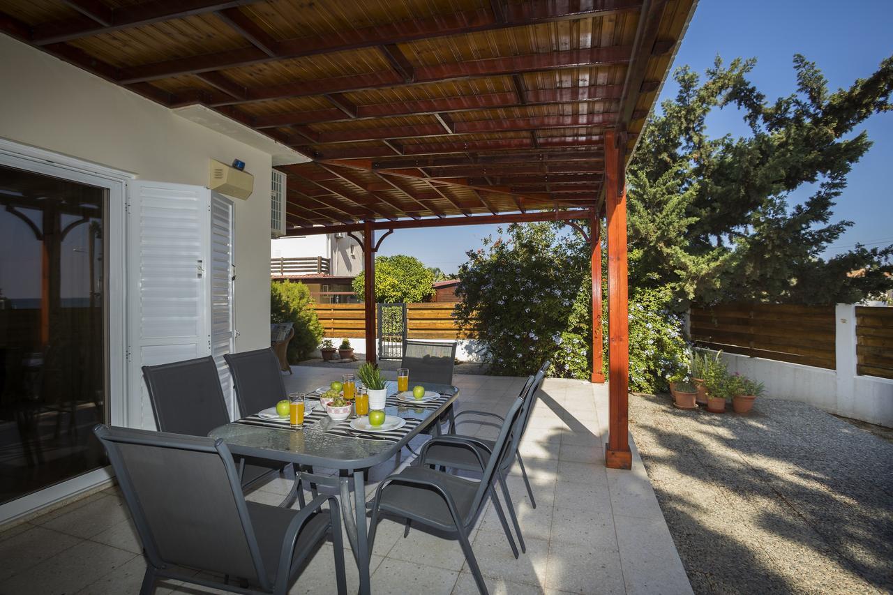 Larnaca Villa Marina Meneou Exteriér fotografie