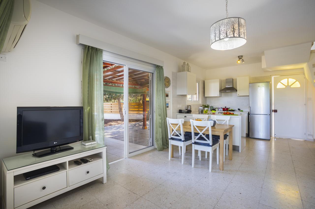 Larnaca Villa Marina Meneou Exteriér fotografie