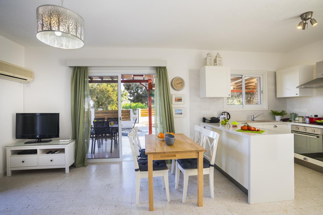 Larnaca Villa Marina Meneou Exteriér fotografie